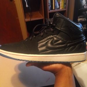 Air Jordan Retro 1 99. Great Condition.